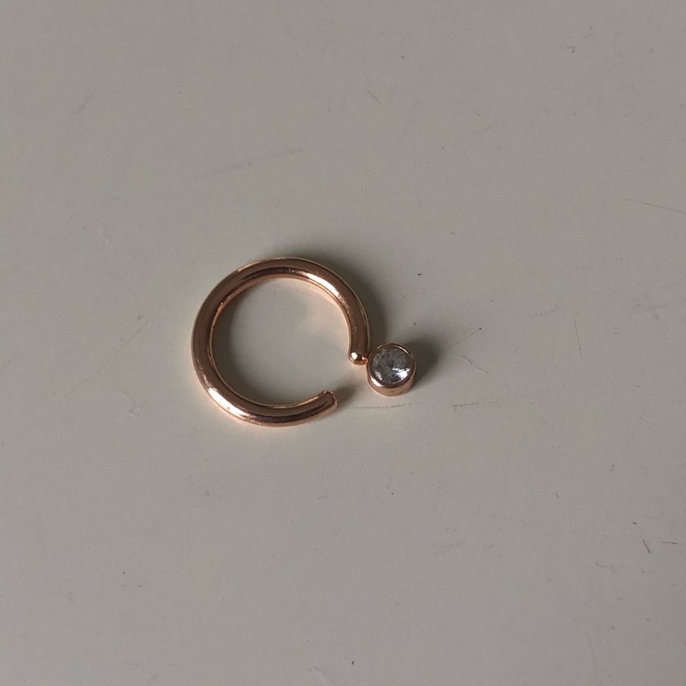 Bvla captive bead ring rose gold